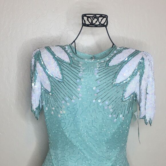Vth Scala Turquoise White Beaded Sequin Cut Out Back Dress Women’s Size S NWTs - Picture 3 of 12